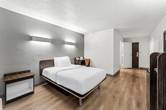 1 Queen Bed | Non-Smoking, Kitchen