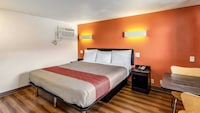 Motel 6 Elizabeth, NJ - Newark Liberty Intl Airport