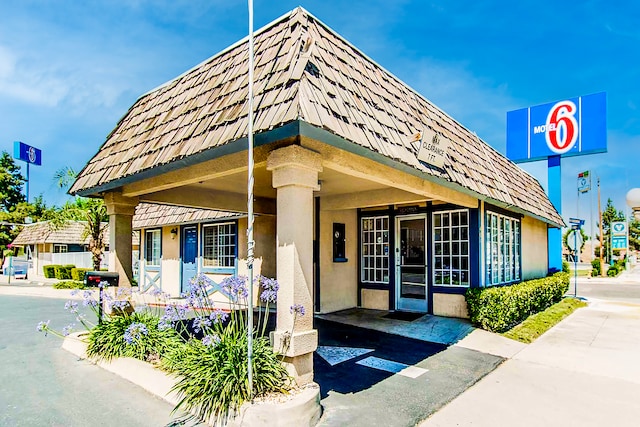 Motel 6 Kingsburg, CA