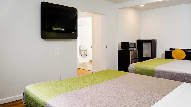 2 FULL BEDS | NON-SMOKING