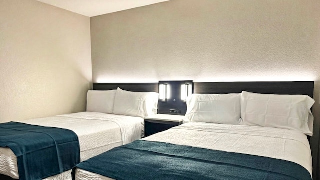 2 Full Beds | Deluxe