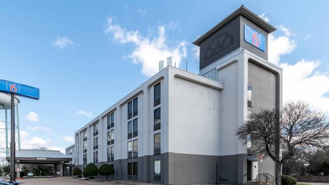 Motel 6 Lewisville, TX - Medical City