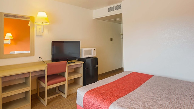 1 Queen Bed | Non-Smoking, Micfridge