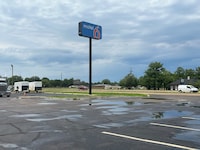 Motel 6 Greenwood, MS