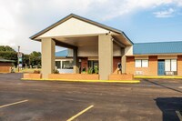 Motel 6 Greenwood, MS