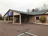 Motel 6 Bloomsburg, PA