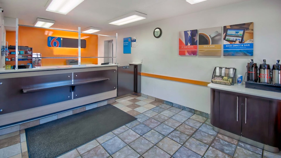 Motel 6 Warren, MI - Detroit East, Warren, Warren