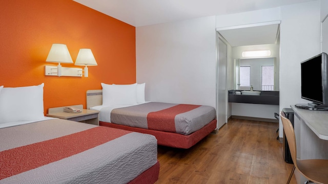 2 Full Beds | Mini Fridge