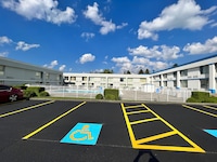 Studio 6 Suites Clarion, PA