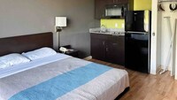 Studio 6 Suites Clarion, PA