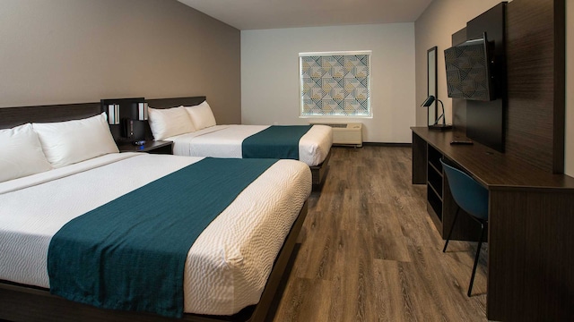 2 Full Beds | Non-Smoking, Micfridge