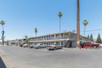 Motel 6 Bakersfield, CA - Central