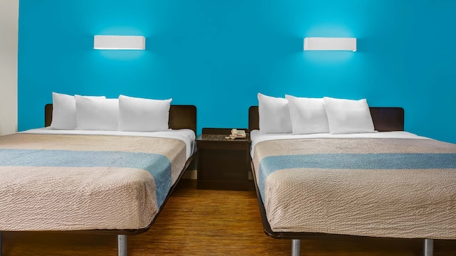 2 KING BEDS | SMOKING