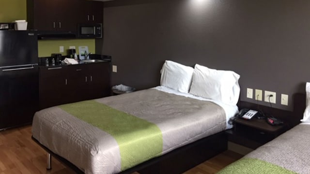 1 Full Bed | ADA/Tub/Non-Smoking/Kitchen