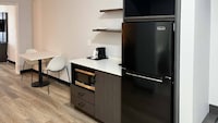 Studio 6 Suites Elkhart, IN