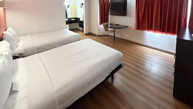 2 Full Beds | Suite, Non-Smoking, Micfridge