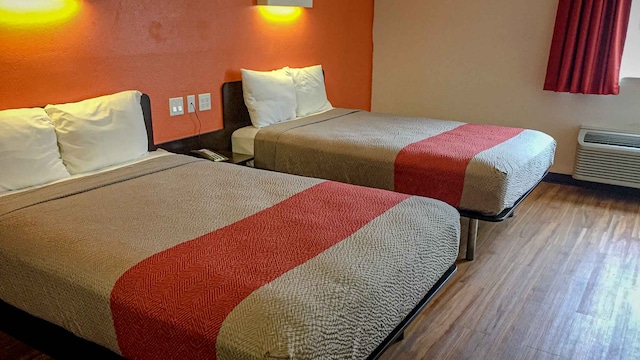 2 Full Beds | Non-Smoking, Micfridge