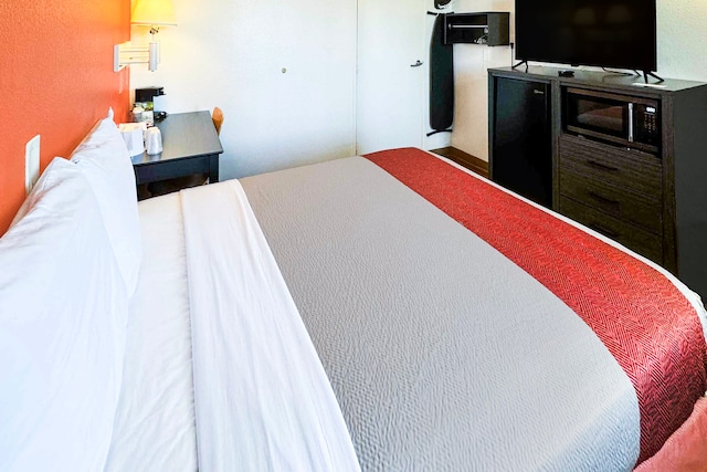 1 Queen Bed | Non-Smoking, Micfridge