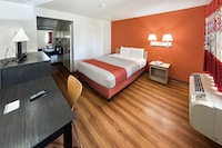 Studio 6 Suites Bellflower, CA - Los Angeles