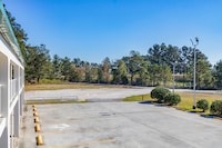 Motel 6 Walterboro, SC