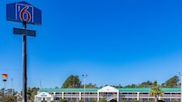 Motel 6 Walterboro, SC