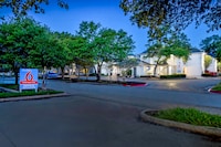 Studio 6 San Antonio, TX - Medical Center