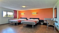 Motel 6 Gilman, IL
