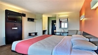 Motel 6 Gilman, IL