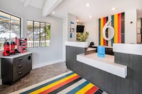 Motel 6 Marina, CA - Monterey