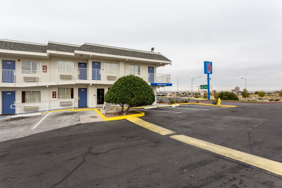Motel 6 Albuquerque, NM - South - Airport, C87106, Albuquerque NM