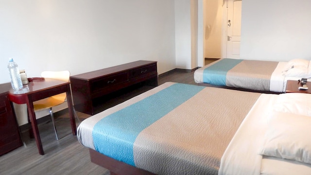 2 Queen Beds | Smoking