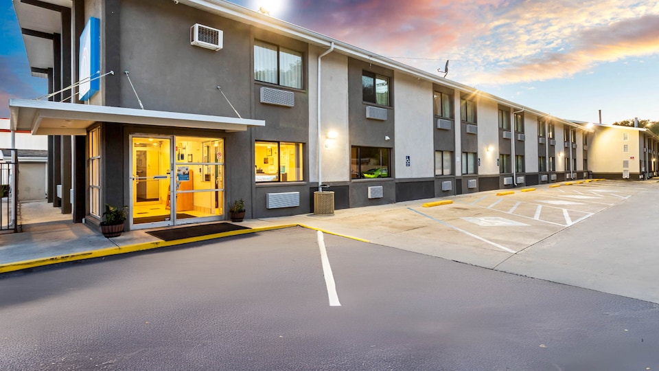 Motel 6 Ogden, UT- Downtown, Ogden, Ogden