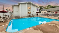 Motel 6 Ogden, UT- Downtown