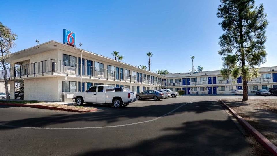 Motel 6 Bakersfield, CA - South,  Bakersfield, CA, Bakersfield