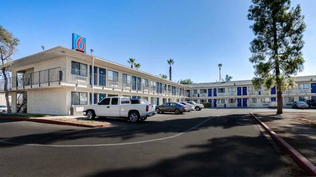 Motel 6 Bakersfield, CA - South
