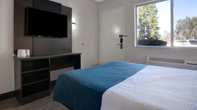 1 Full Bed | ADA/Tub