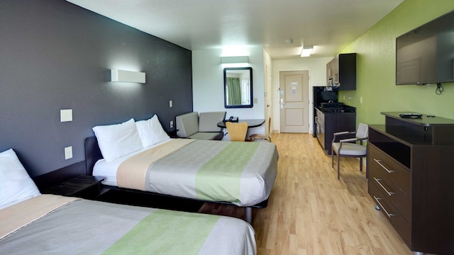 2 QUEEN BEDS | MOBILITY ACCESSIBLE TUB NSMK