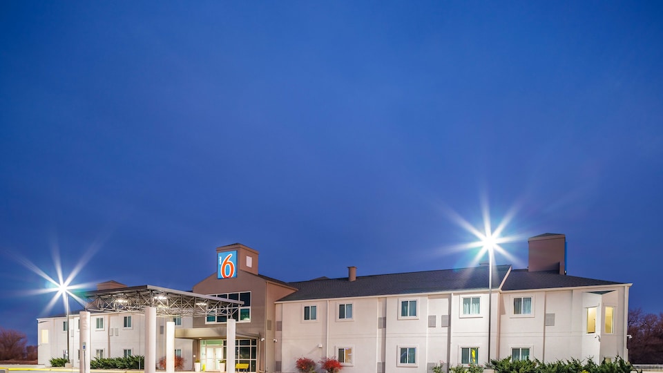 Motel 6 Grand Island, NE, GRAND ISLAND, GRAND ISLAND