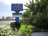 Motel 6 Anaheim, CA