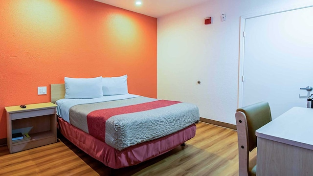 1 Full Bed | Mobility Access RI Shwr, Nsmk