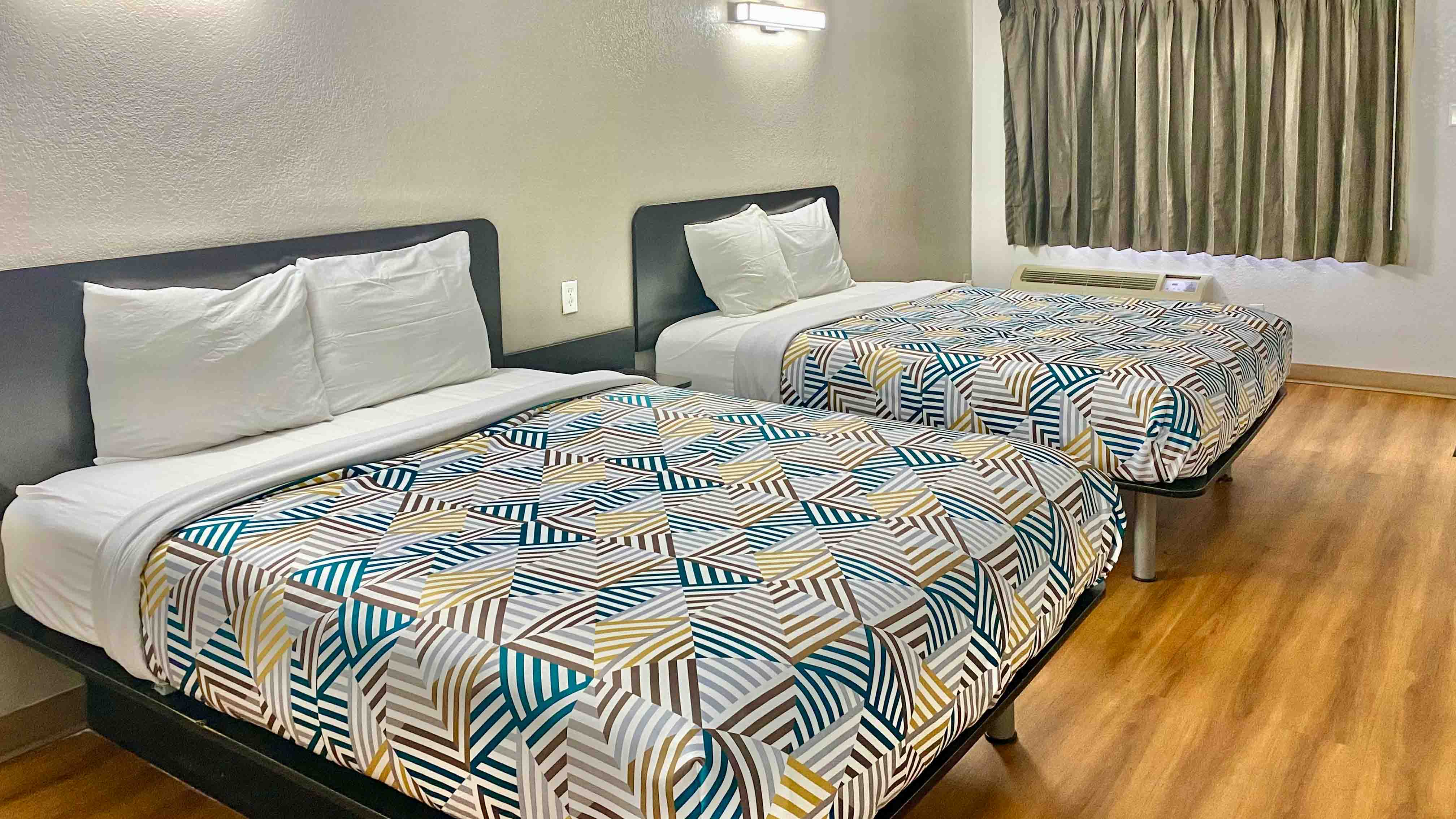 Motel 6 Huntington, WV - Affordable Budget-Friendly