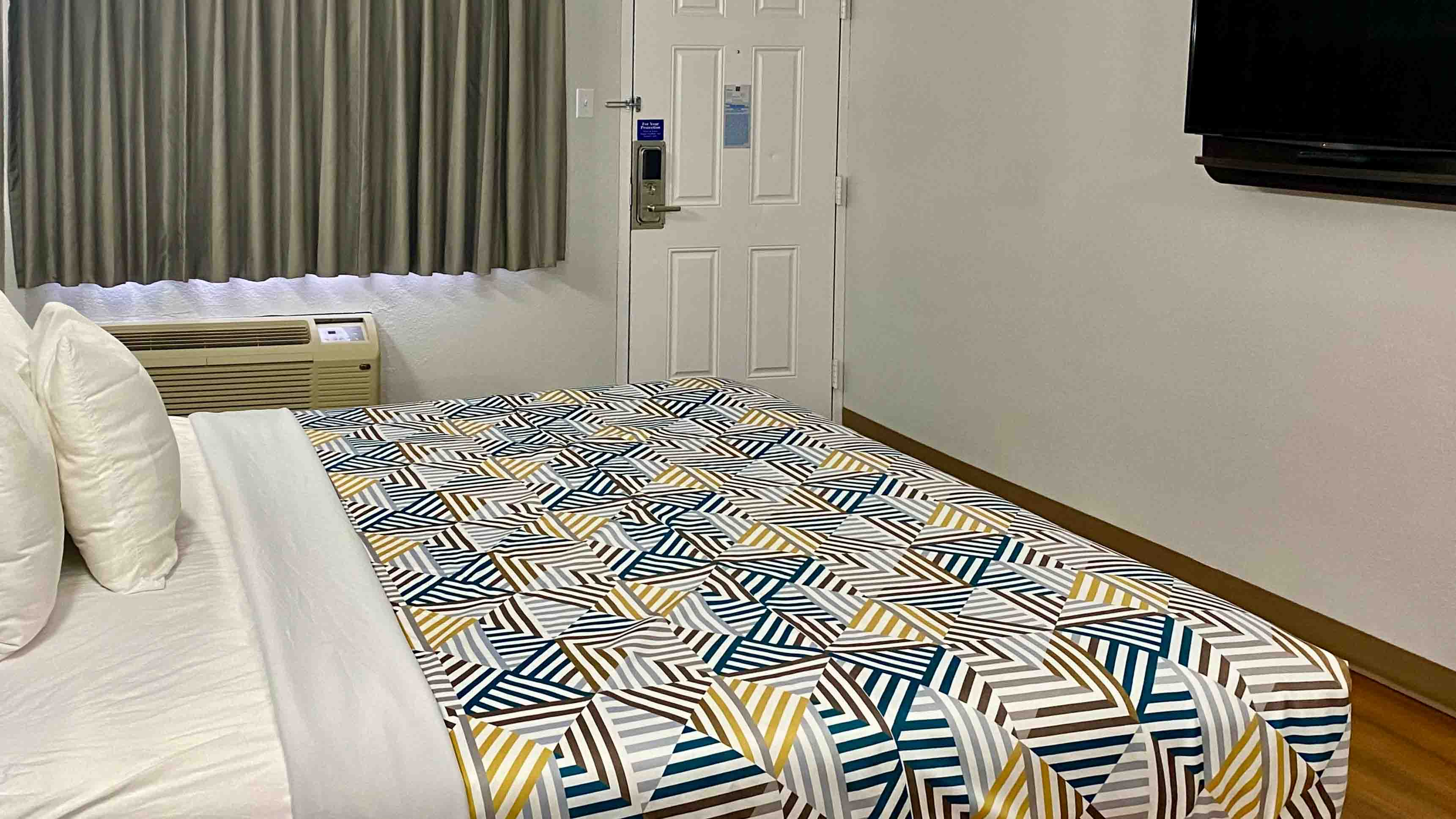 Motel 6 Huntington, WV - Affordable Budget-Friendly