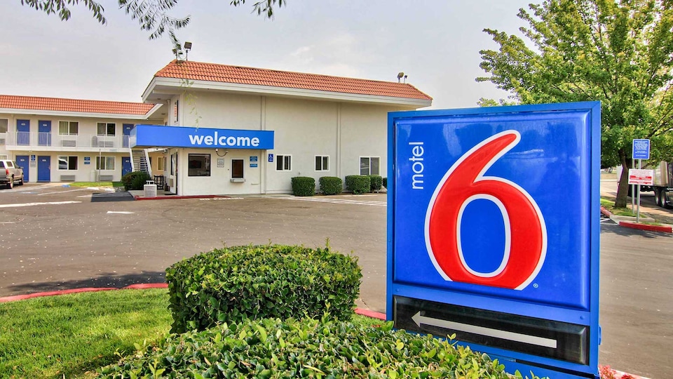 Motel 6 Sacramento, CA - North, C95621, Sacramento CA
