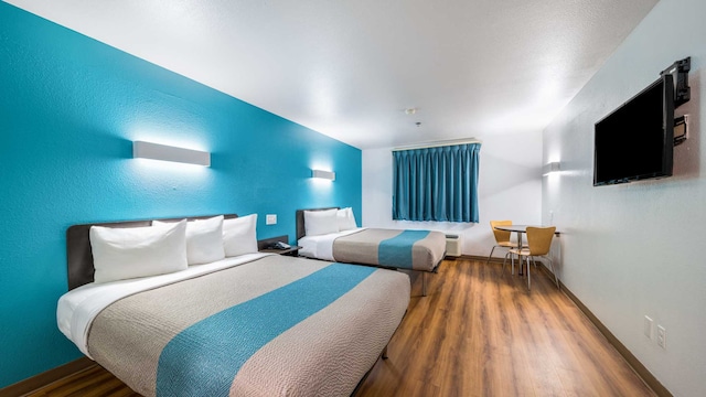 2 KING BEDS | NON-SMOKING, KITCHEN