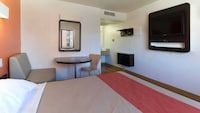 Motel 6 Capitol Heights, MD - Washington