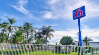 Motel 6 Garden Grove, CA
