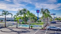 Motel 6 Garden Grove, CA