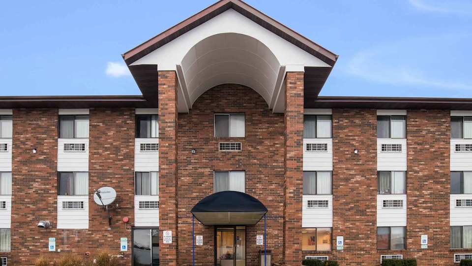 Motel 6 Naperville, IL, Naperville_057ab766, Naperville