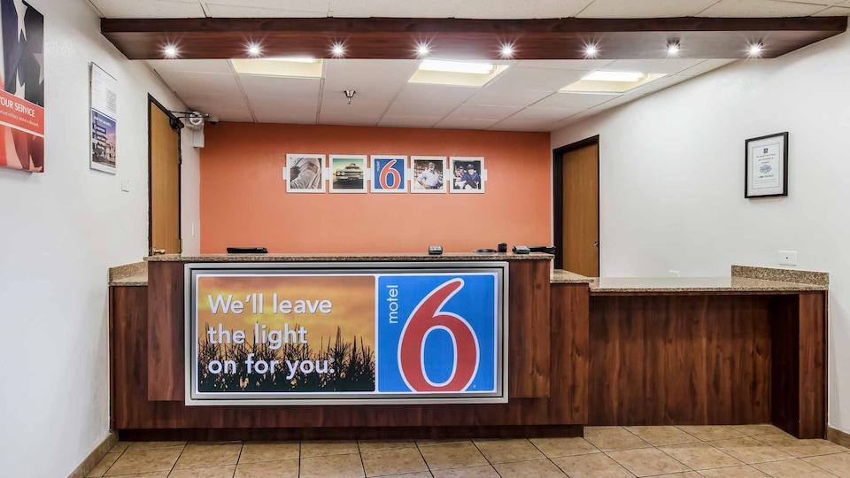 Motel 6 Naperville, IL, Naperville_057ab766, Naperville
