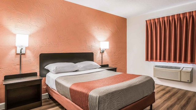 1 Queen Bed | Mobility Accessible Tub Nsmk